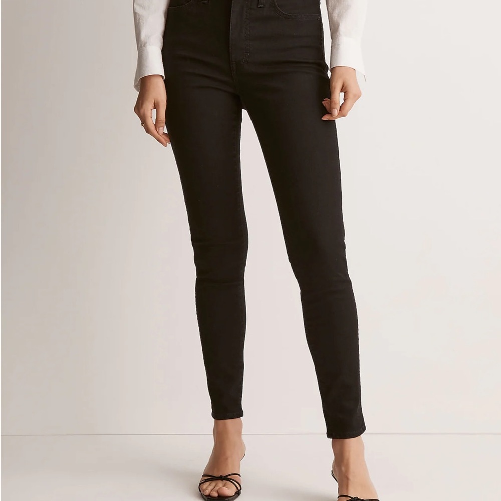 Madewell 10” High-Rise Skinny Jeans in Black Frost - Picture 4 of 12